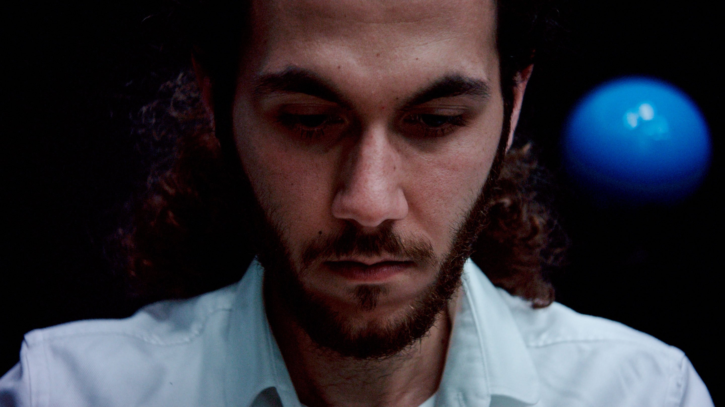 A film ‘Blackness reflects Lightness. I see its figure. Nothingness doesn’t mean Darkness.’ by Shigeo Arikawa, Japanese artist based in Amsterdam. アムステルダム在住の日本人アーティスト、有川滋男による映像作品「Blackness reflects Lightness. I see its figure. Nothingness doesn’t mean Darkness.」