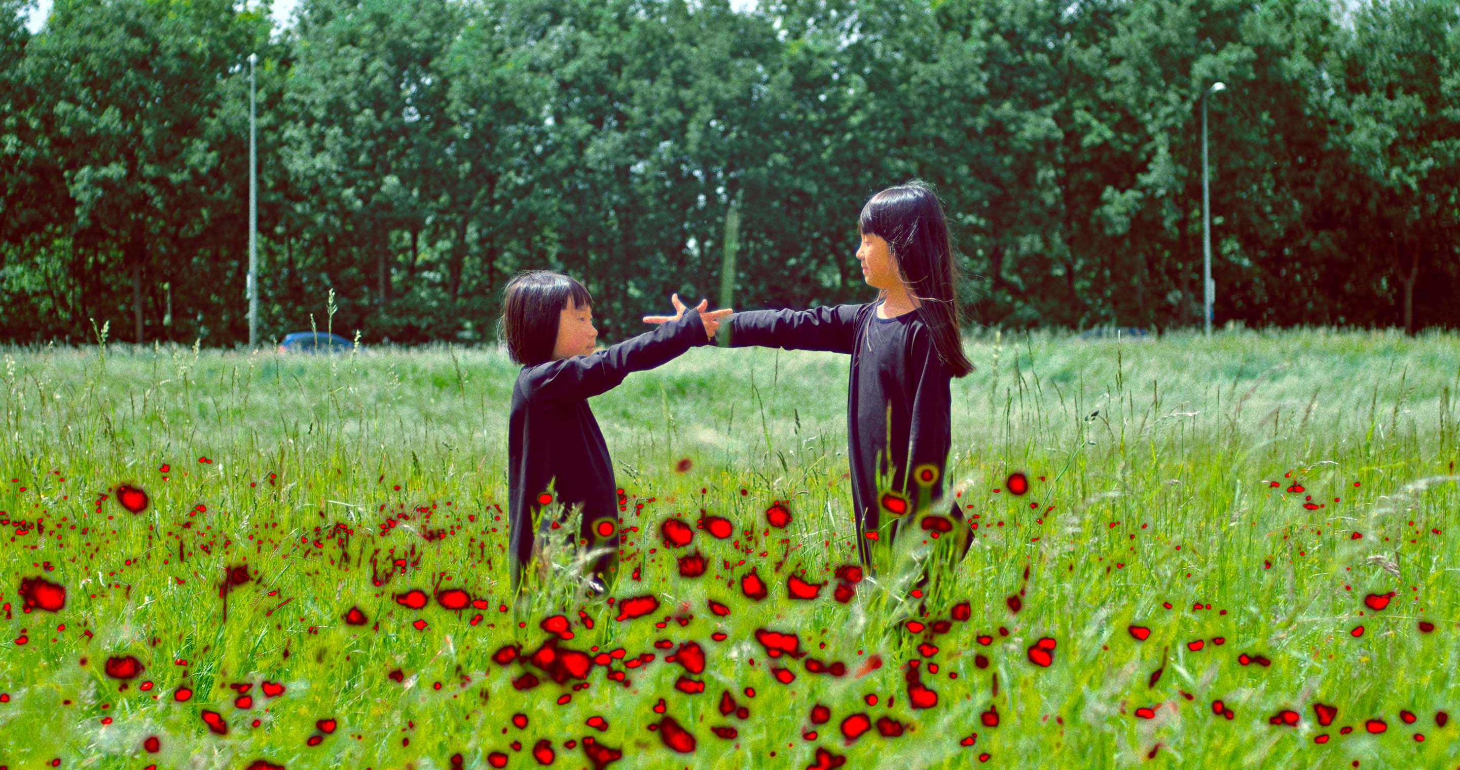 A film ‘IENE, MIENE, MUTTE’ by Shigeo Arikawa, Japanese artist based in Amsterdam. アムステルダム在住の日本人アーティスト、有川滋男による映像作品「IENE, MIENE, MUTTE」