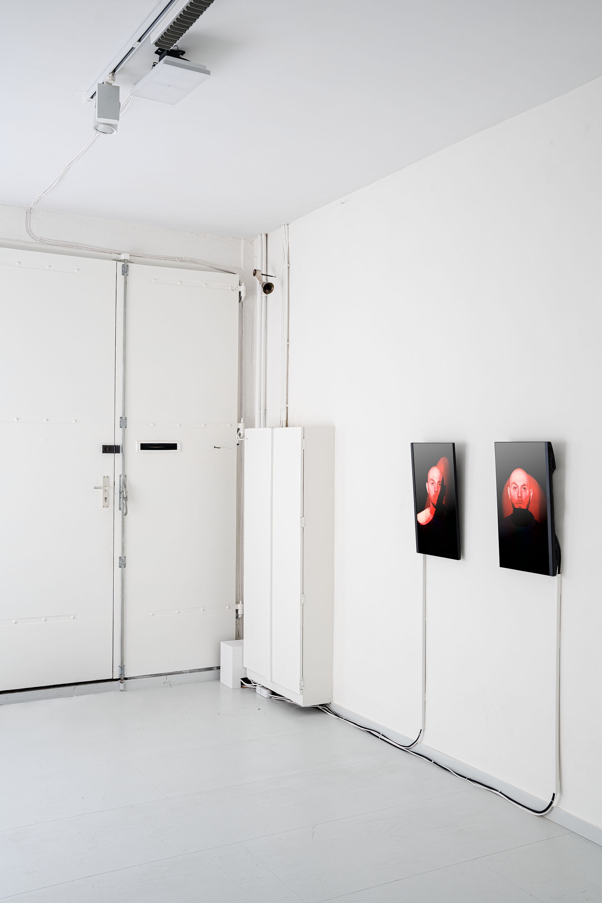 A video work ‘REWRITE’ by Shigeo Arikawa, Japanese artist based in Amsterdam.