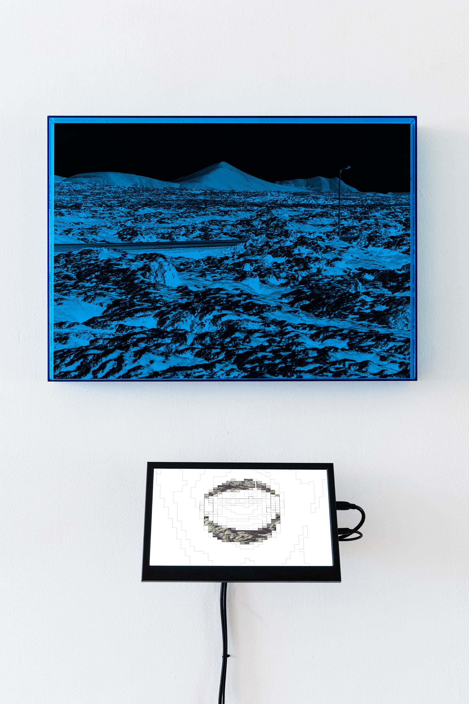 A photograph work ‘VOICEOVER’ by Shigeo Arikawa, Japanese artist based in Amsterdam. アムステルダム在住の日本人アーティスト、有川滋男による写真作品「VOICEOVER」