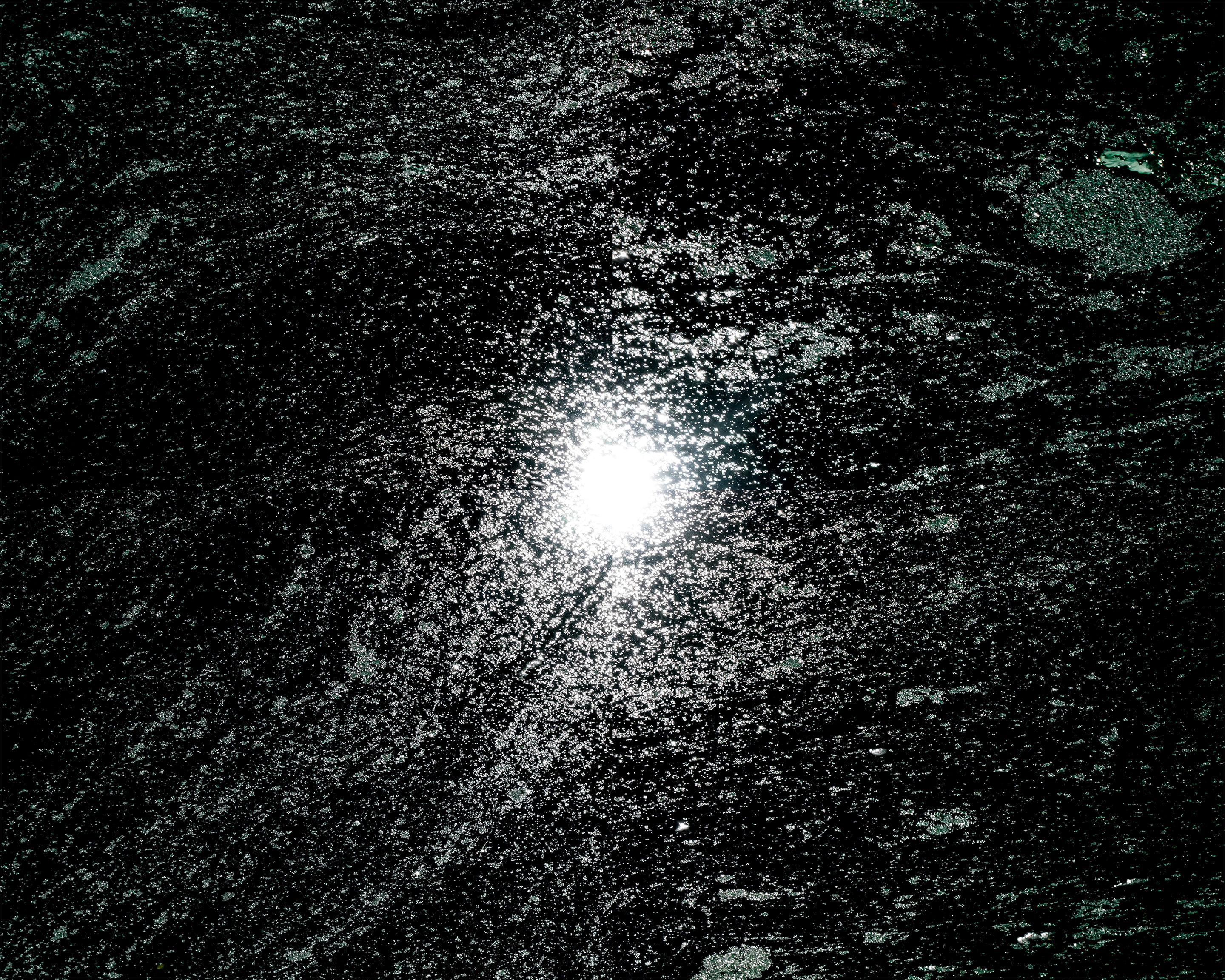 A photograph work ‘Positioning’ by Shigeo Arikawa, Japanese artist based in Amsterdam. アムステルダム在住の日本人アーティスト、有川滋男による写真作品「Positioning」